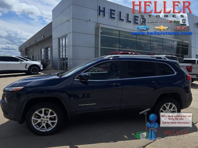 Used 2018 Patriot Blue Pearlcoat Jeep Latitude Plus image 1