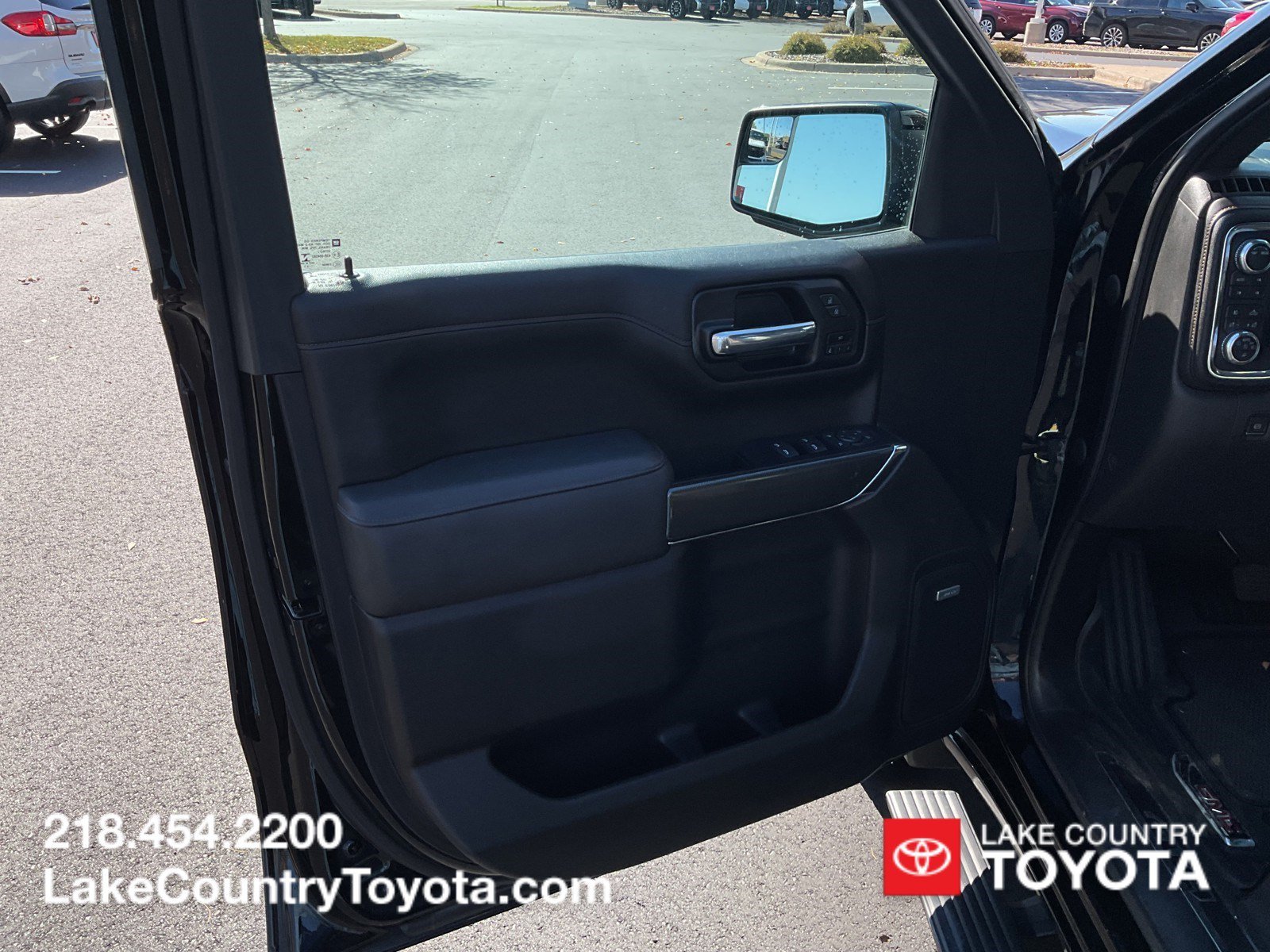 Used 2021 Onyx Black GMC AT4 image 22