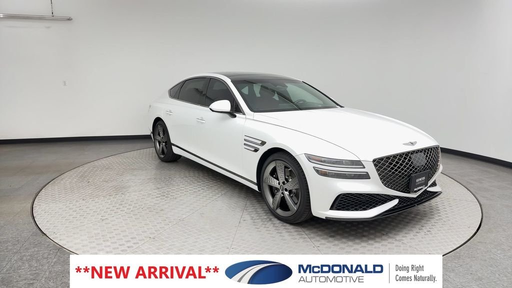 Used 2024 White Genesis 3.5T image 8