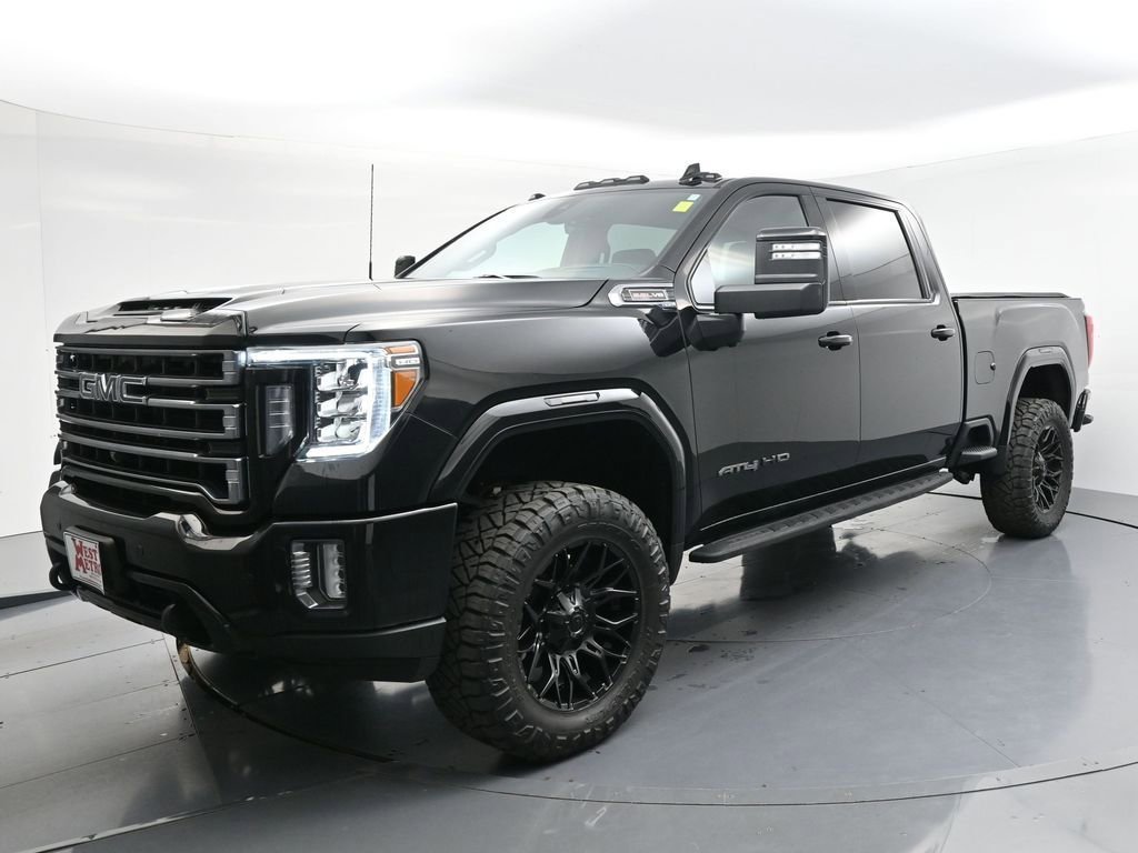 2022 GMC Sierra 4WD Crew Cab Standard Box AT4's photo