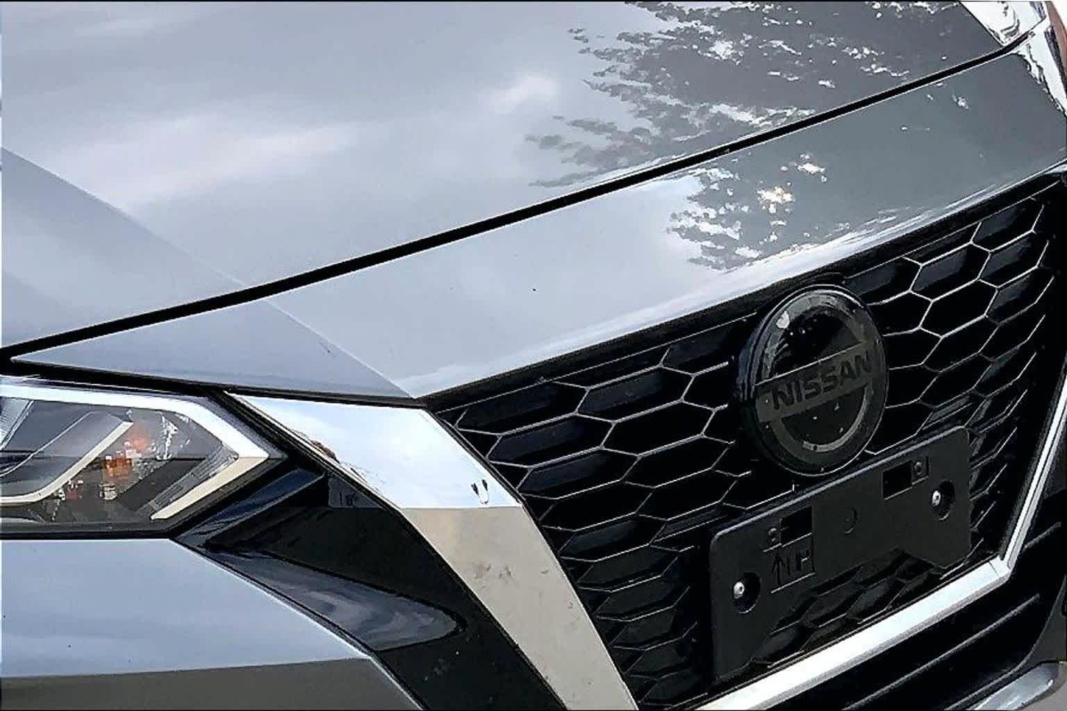 Used 2022 Gun Metallic Nissan SV image 32