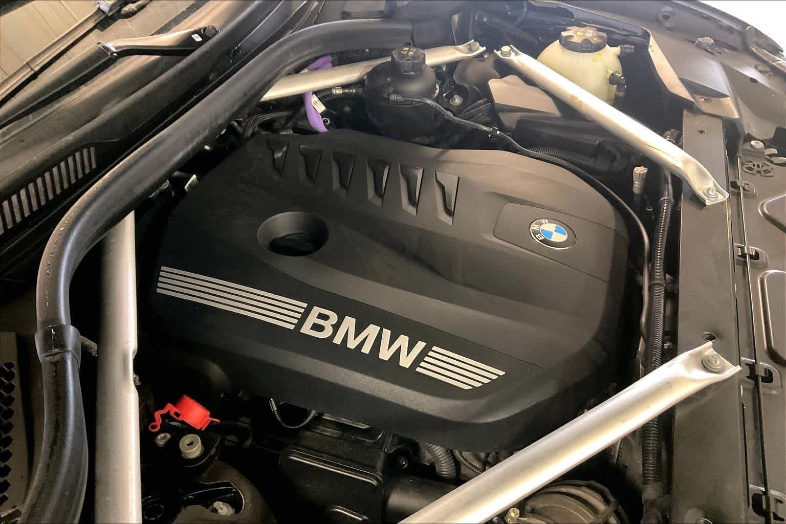 Used 2023 Black Sapphire Metallic BMW xDrive40i image 29
