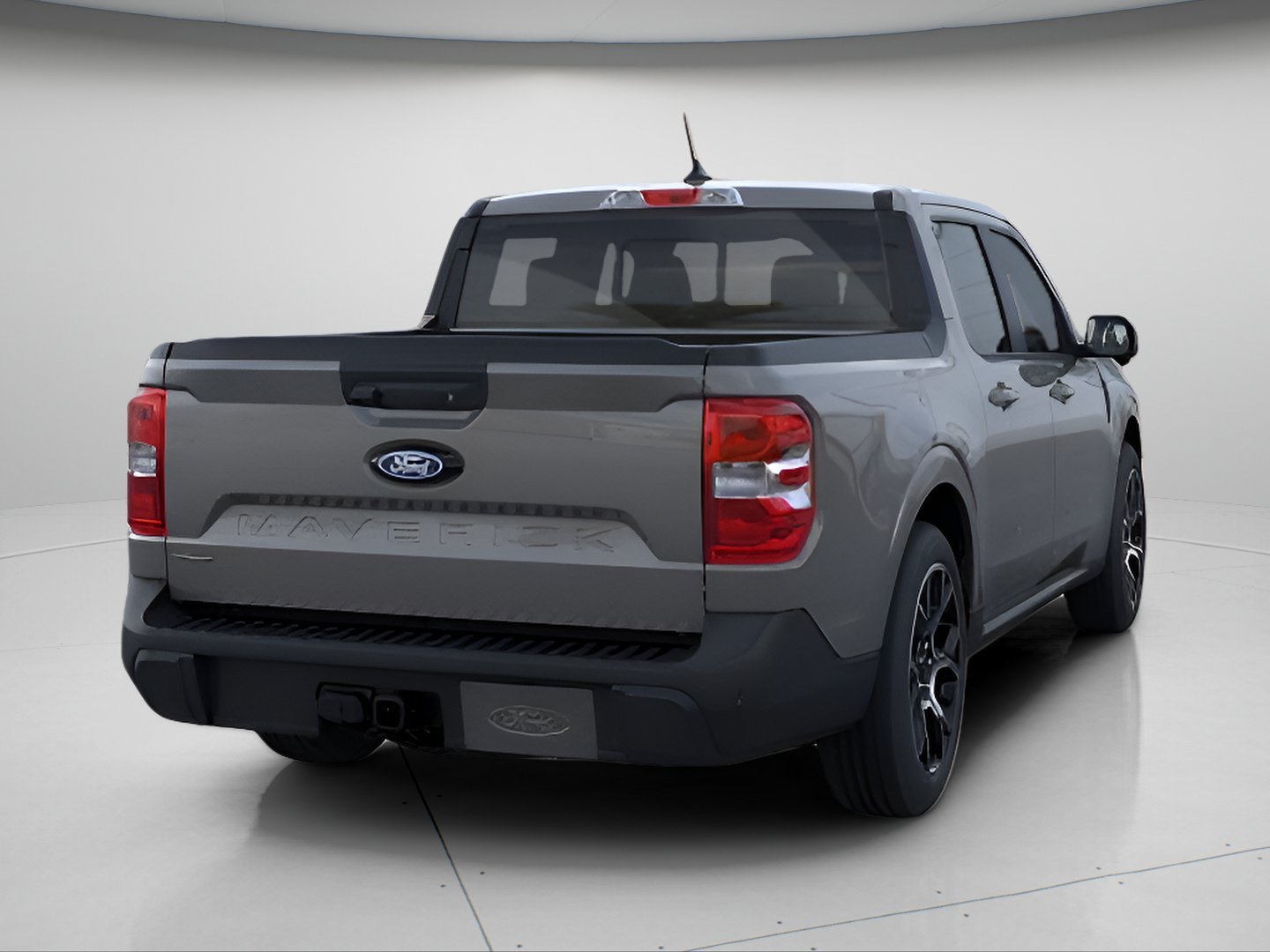 New 2026 Carbonized Gray Metallic Ford LARIAT image 9