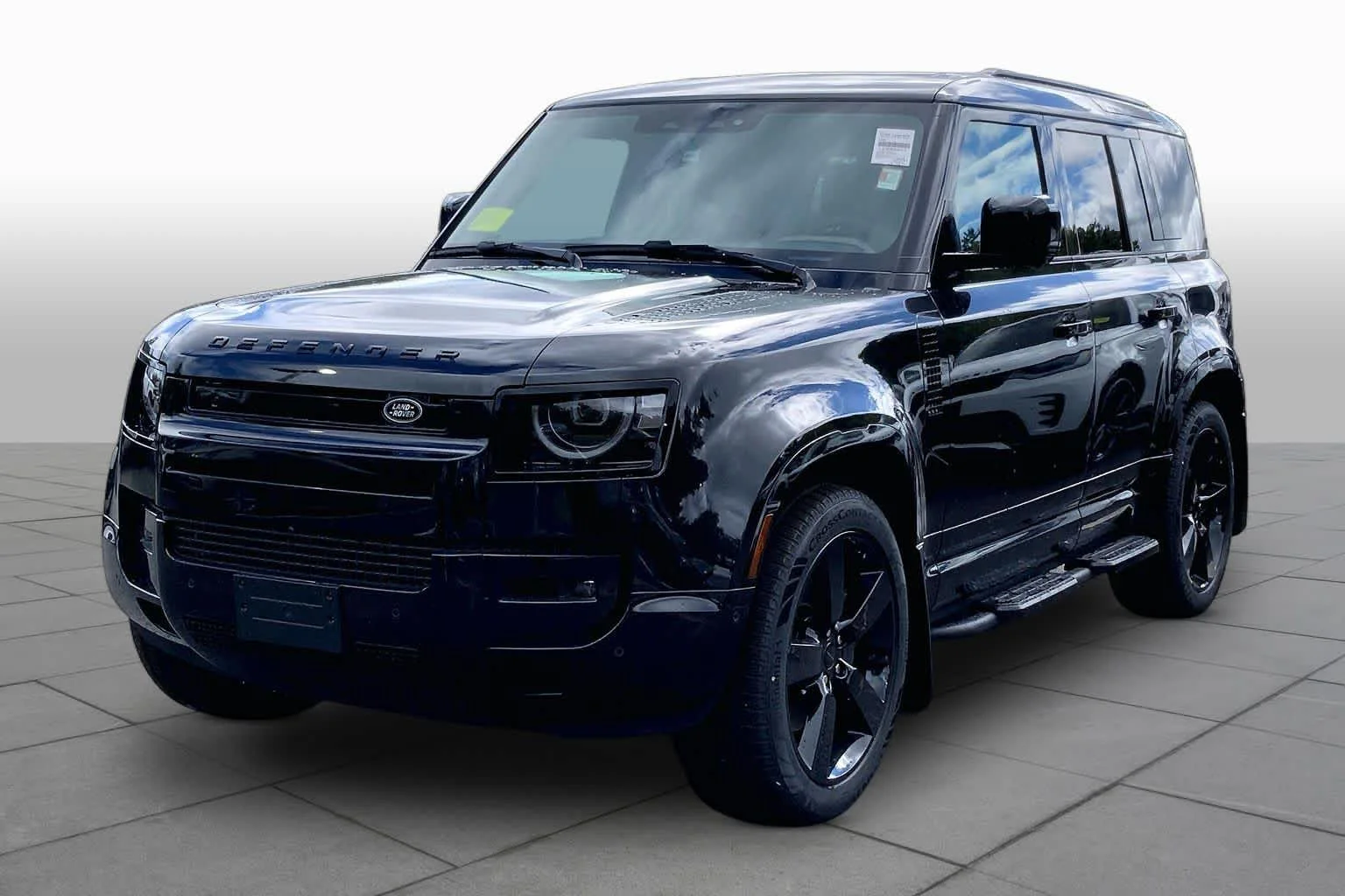 2026 Land Rover Defender 110 X-Dynamic SE