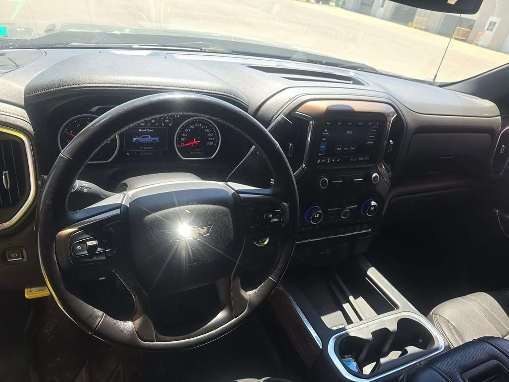 Used 2020 Blue Chevrolet High Country image 15