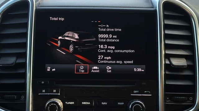 Used 2018 Black Porsche Base image 23