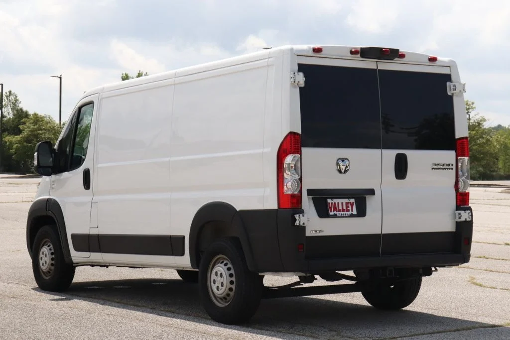 Used 2024 White Ram Base image 7