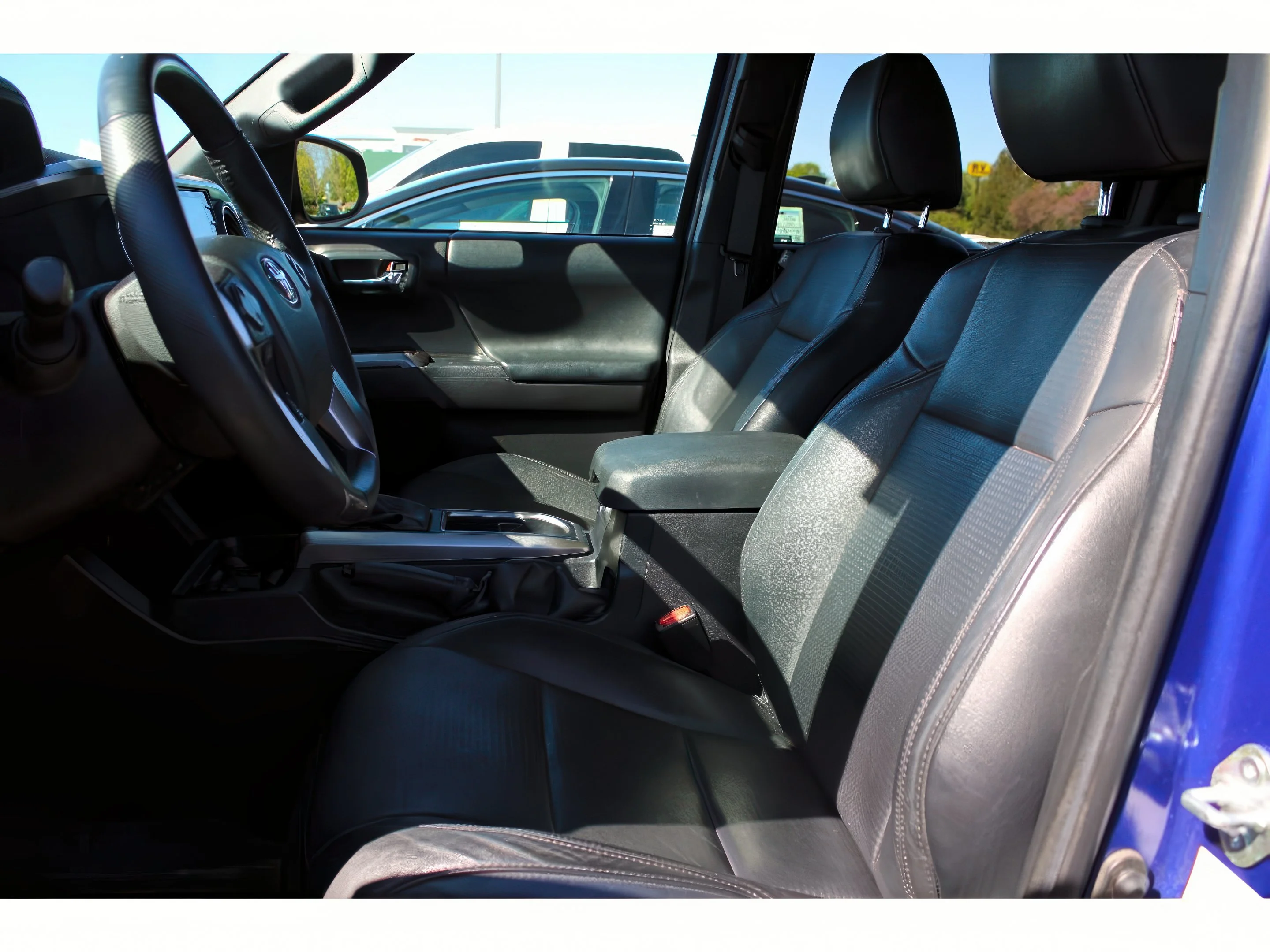 2023 Toyota Tacoma Limited - Photo 9