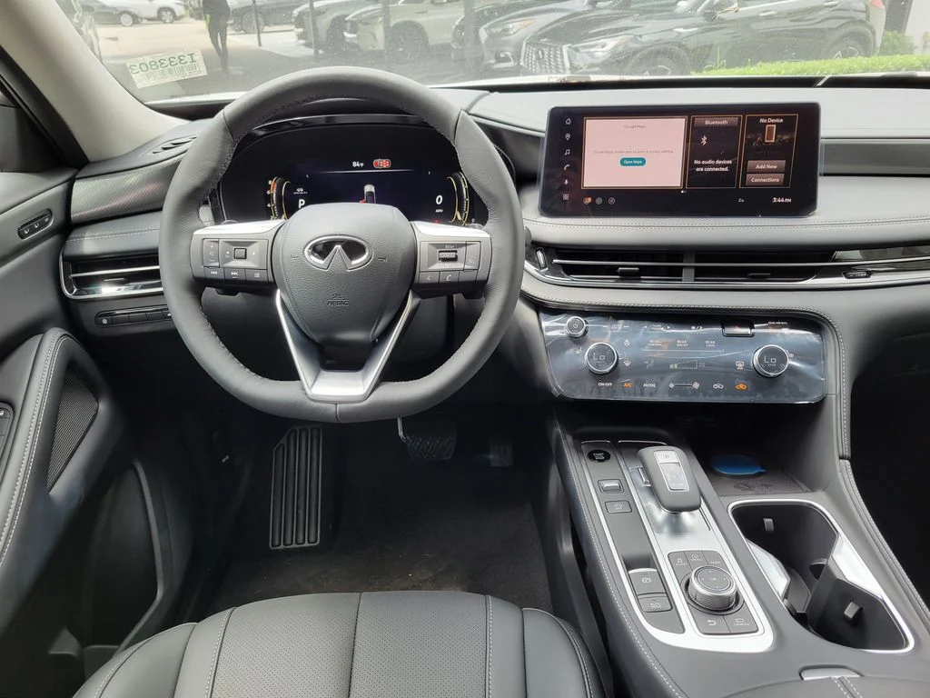 New 2027 RADIANT WHITE INFINITI Pure AWD image 14