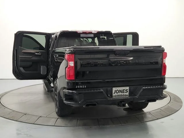 Used 2024 Black Chevrolet High Country image 14