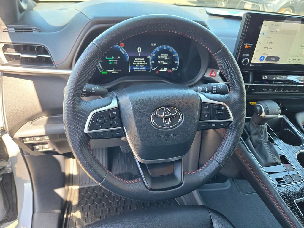 Used 2025  Toyota XSE image 6