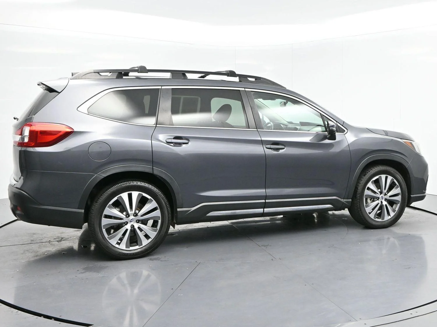 Used 2021 Magnetite Gray Metallic Subaru Limited image 8