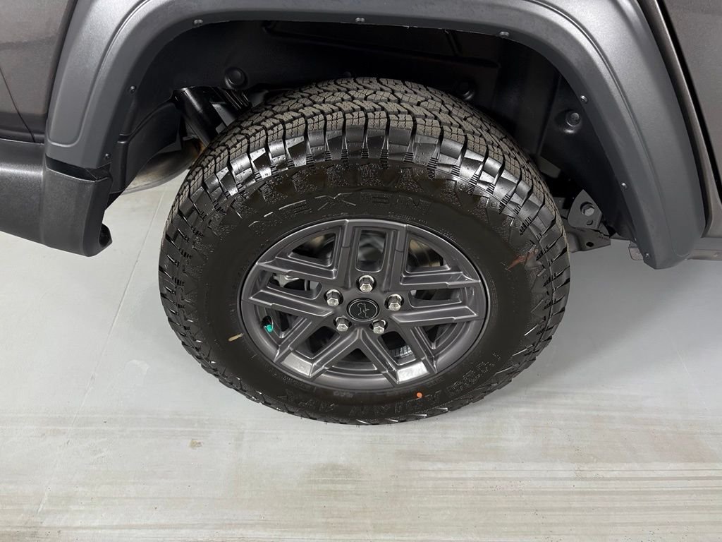 New 2026 Granite Crystal Metallic Clearcoat Jeep Sport S image 11