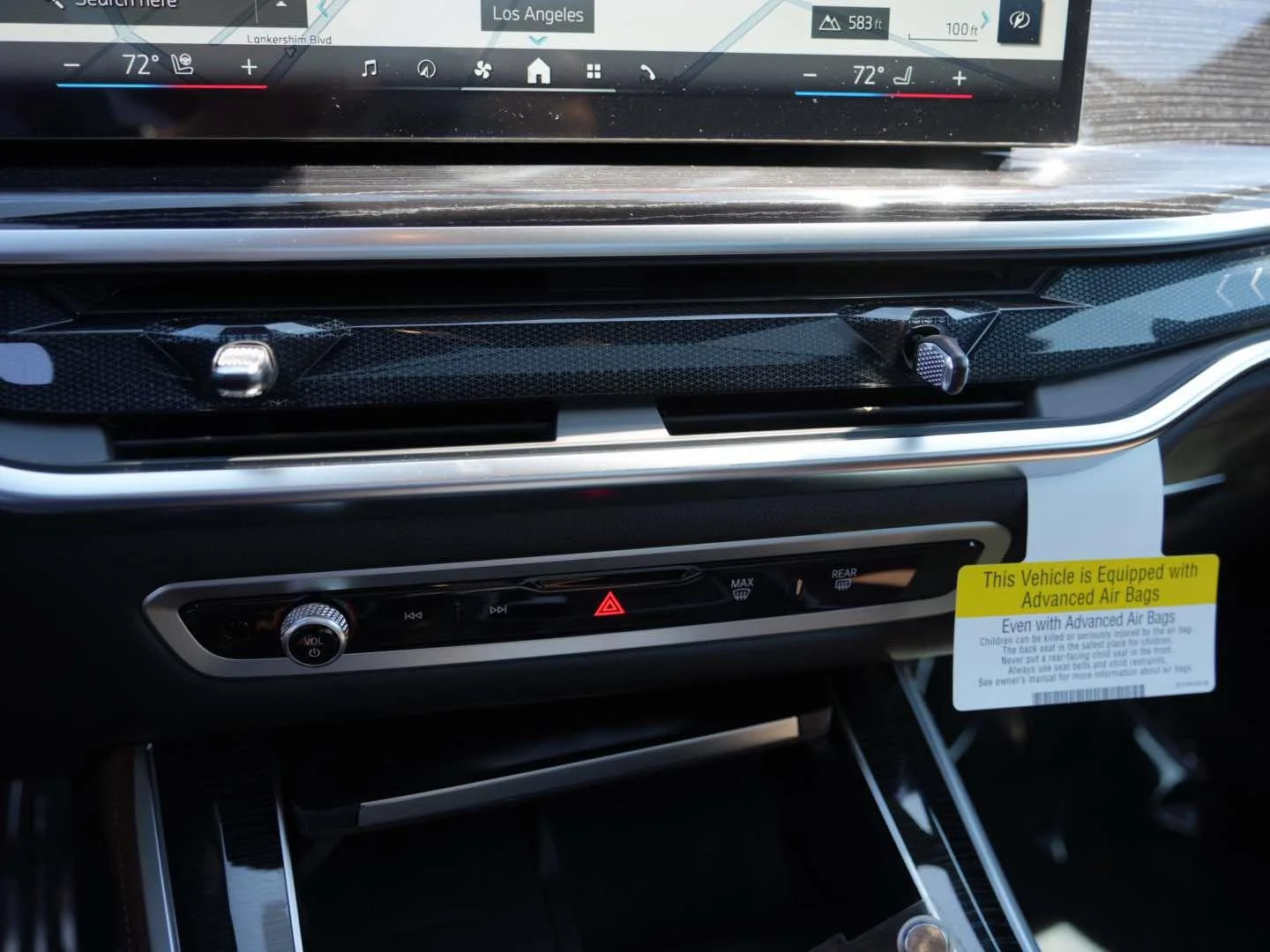 New 2026 Mineral White Metallic BMW sDrive40i image 22