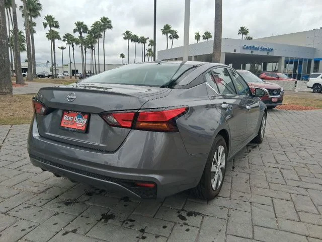 2025 Nissan Altima S - Photo 4