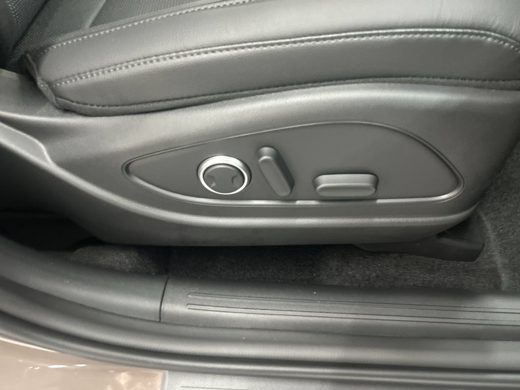 New 2026 Pearl Hyundai Limited AWD image 19