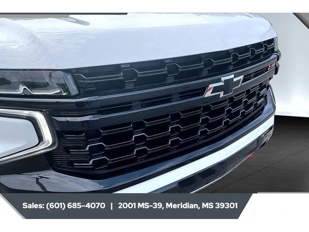 Used 2021 Summit White Chevrolet Z71 image 22