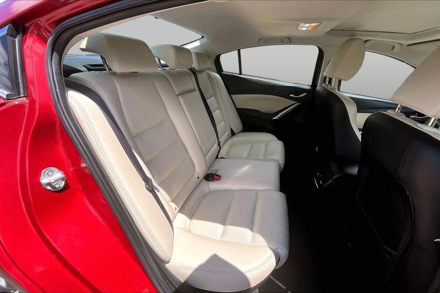 Used 2015 Soul Red Metallic Mazda i Grand Touring image 19