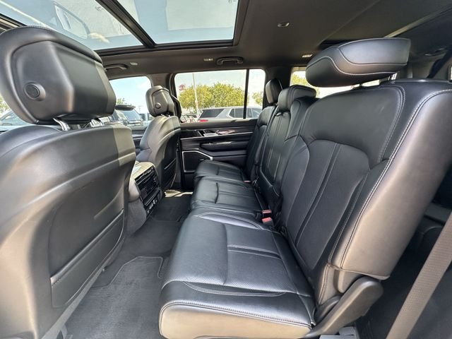 Used 2022 White Jeep Series II image 28
