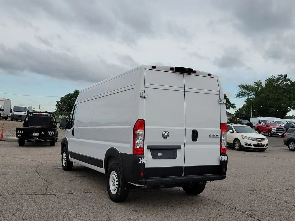 Used 2025 White Ram High Roof image 4