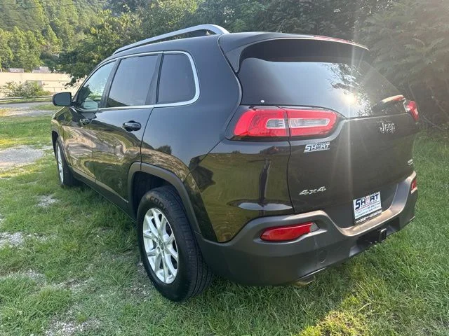 Used 2014 Black Jeep Latitude image 6
