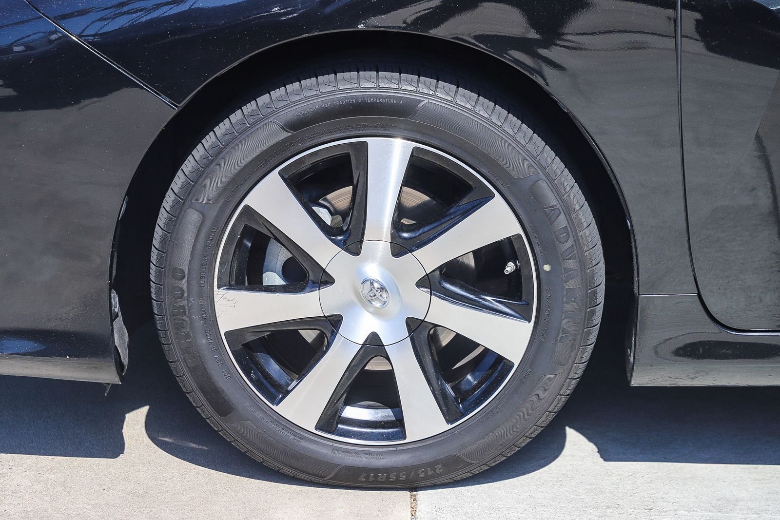 Used 2018 Black Toyota Base image 10