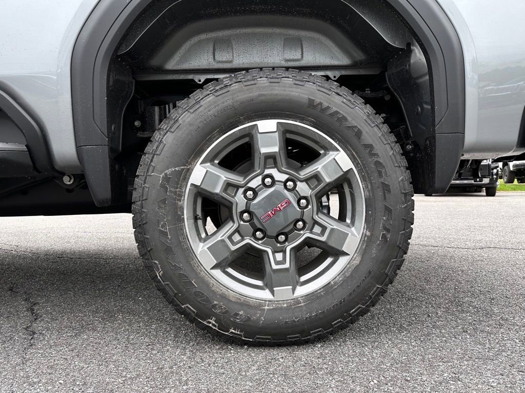 New 2026 Sterling Metallic GMC SLE image 41