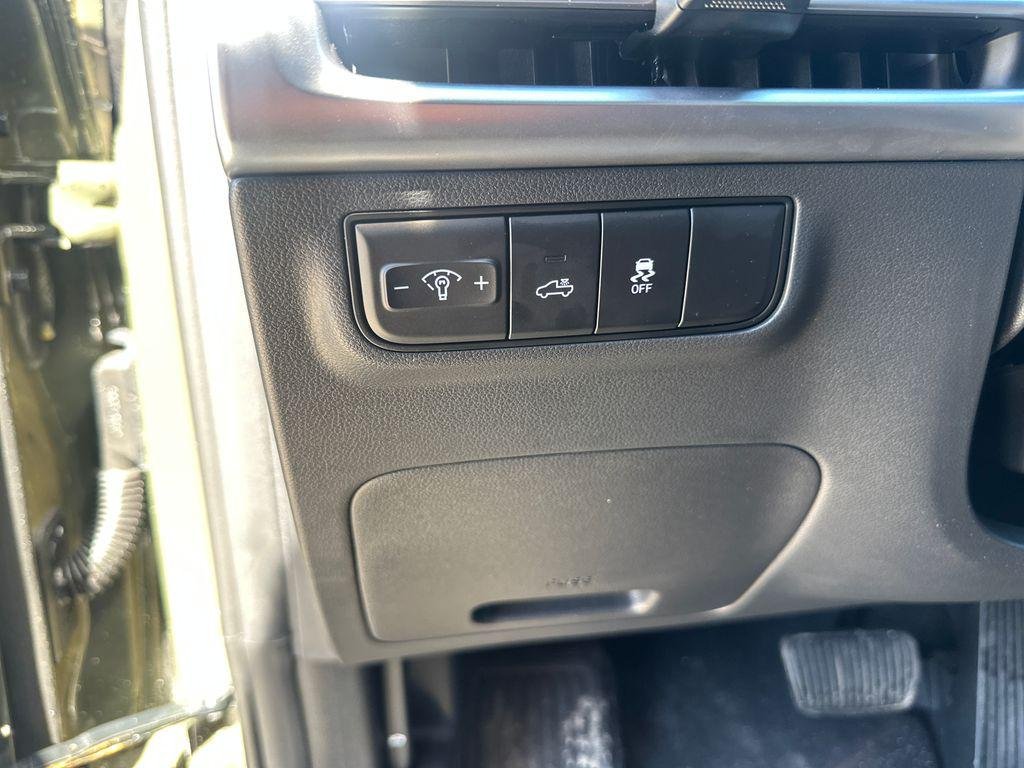 New 2026 Green Hyundai SEL AWD image 25