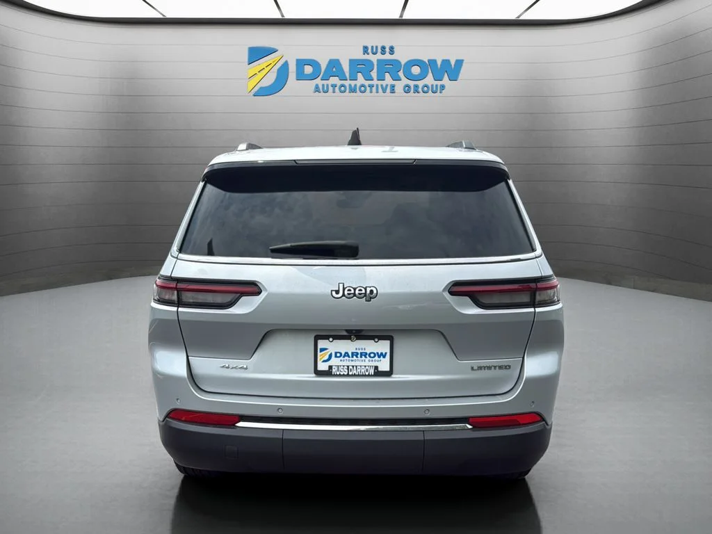 Certified Used 2023 Silver Jeep Limited image 4