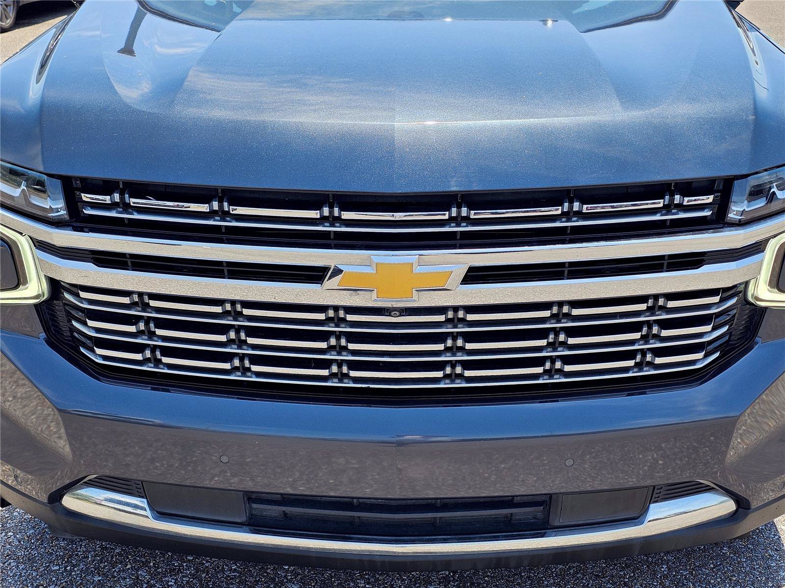 Used 2021 Shadow Gray Metallic Chevrolet Premier image 3