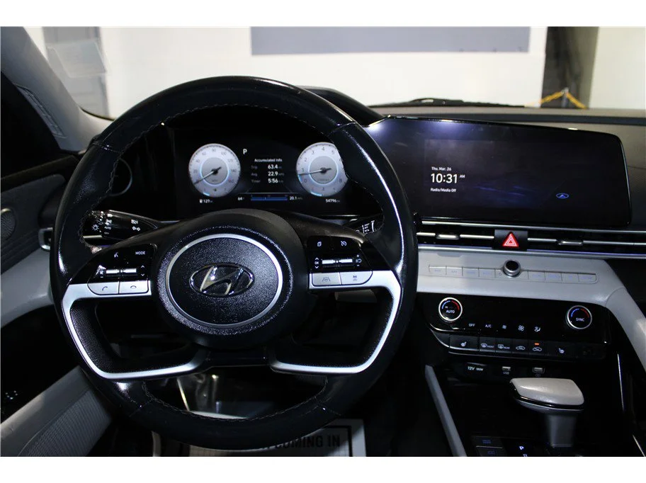 2023 Hyundai Elantra Limited - Photo 34
