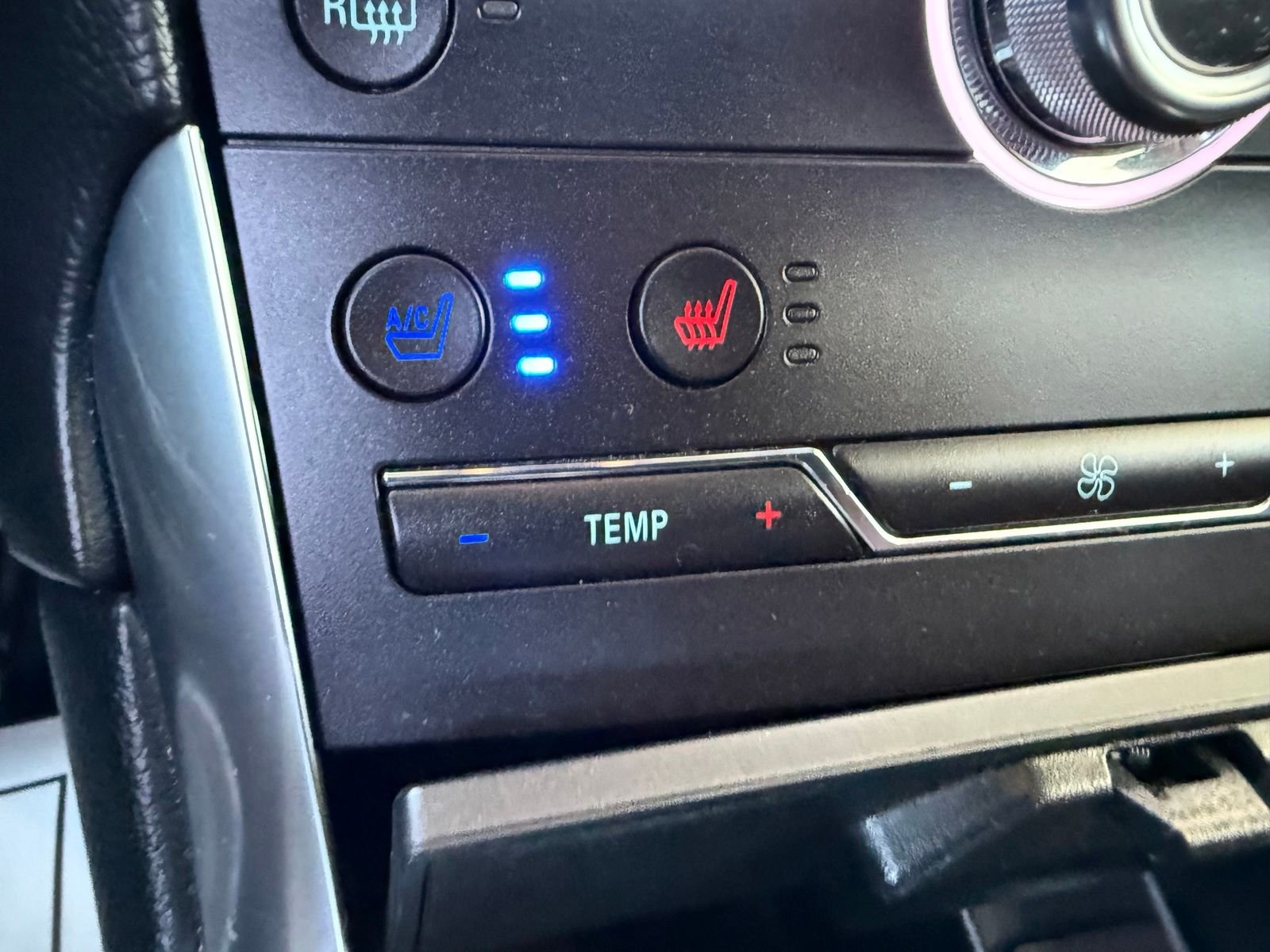 Used 2019  Ford ST image 30