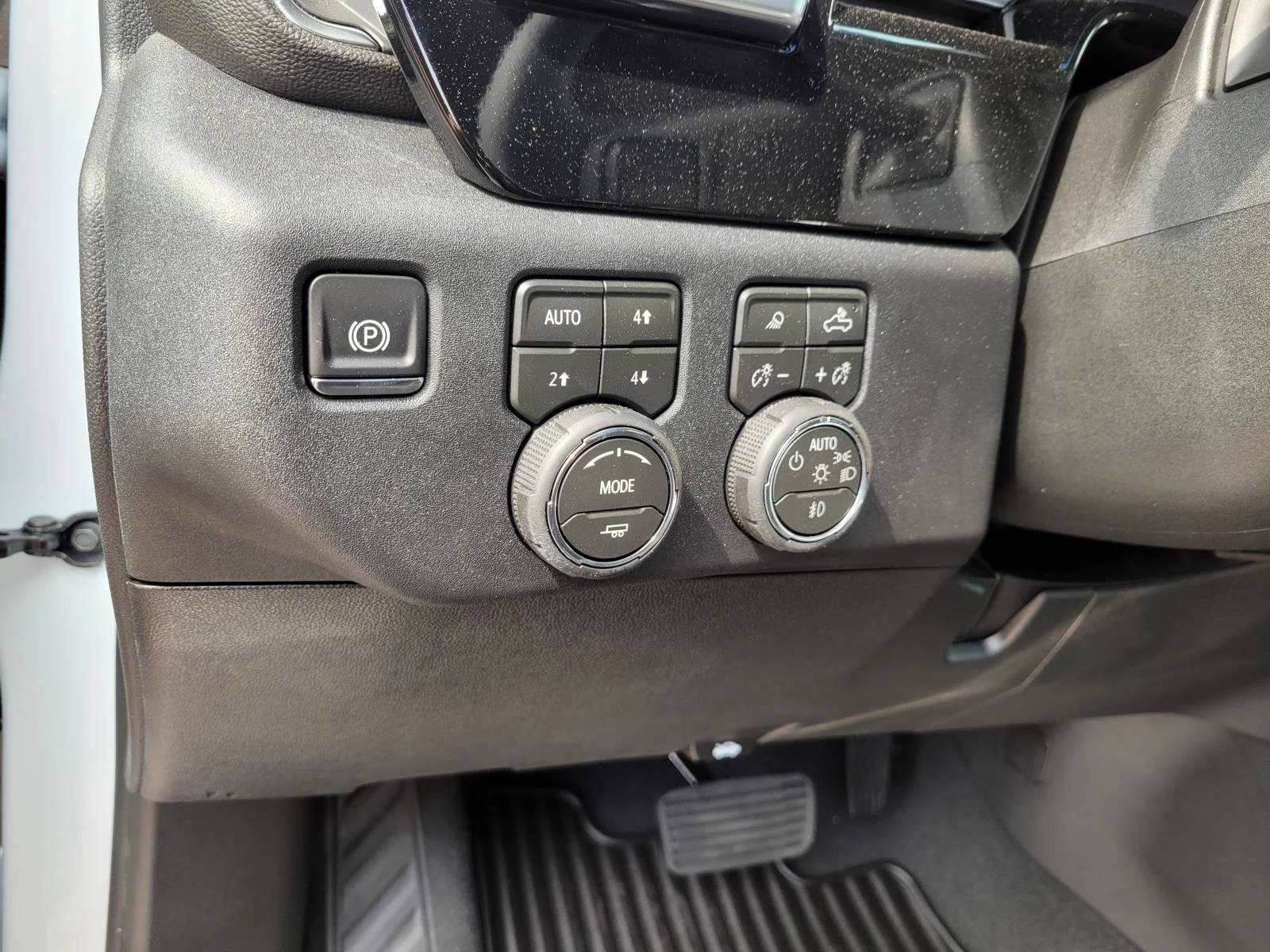 2026 Chevrolet Silverado 2500 HD LT - Photo 17