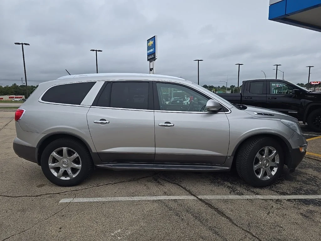 Used 2008 Silver Buick CXL image 6