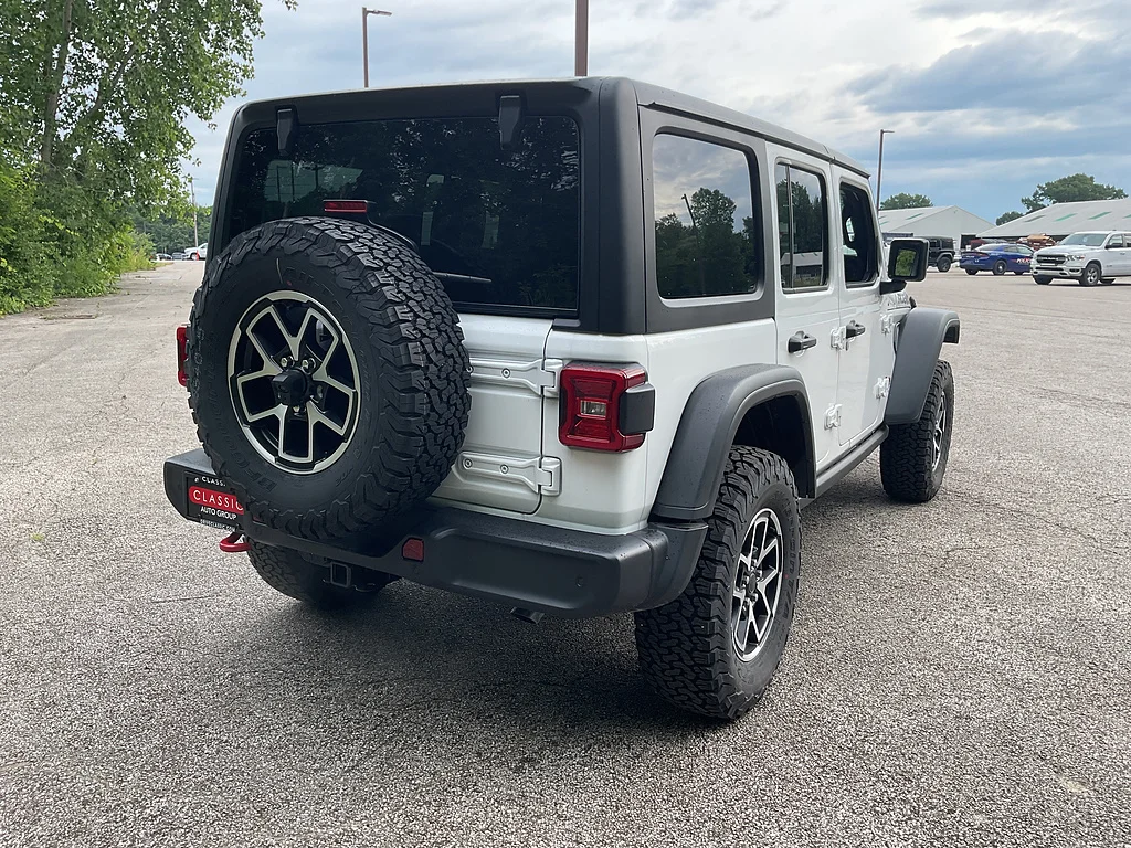 New 2026 Bright White Clearcoat Jeep 4-Door Rubicon 4x4 image 7
