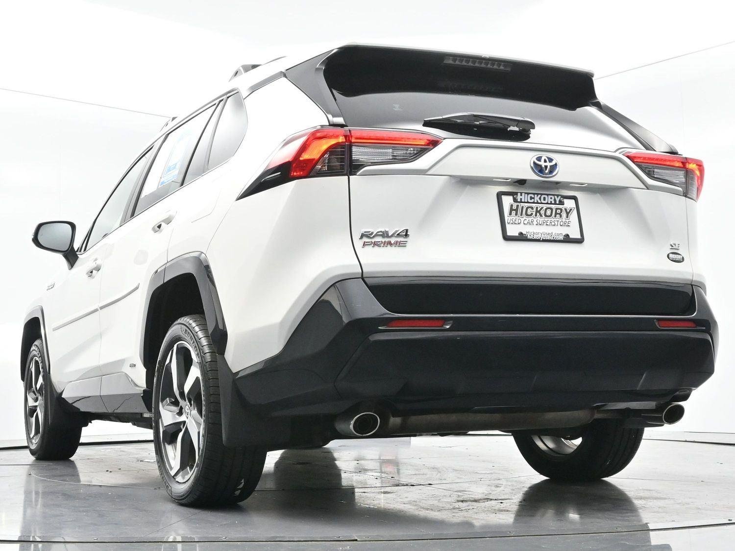 Used 2024 Ice Cap Toyota SE image 48