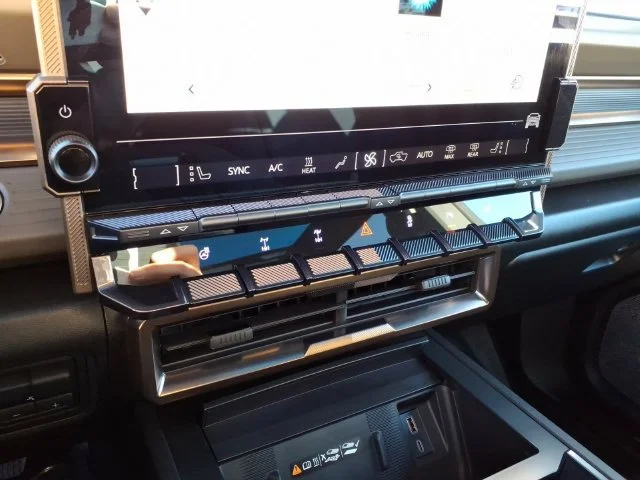 Used 2025 Interstellar White GMC 3X image 27