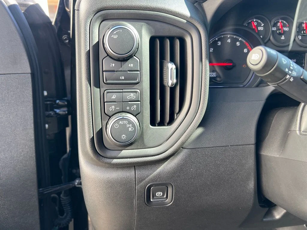 Used 2024 Black Chevrolet Custom image 11