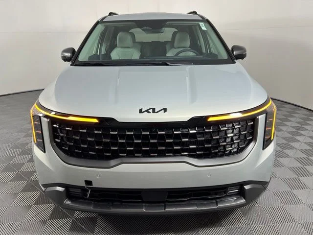 New 2026 White Kia SX image 2