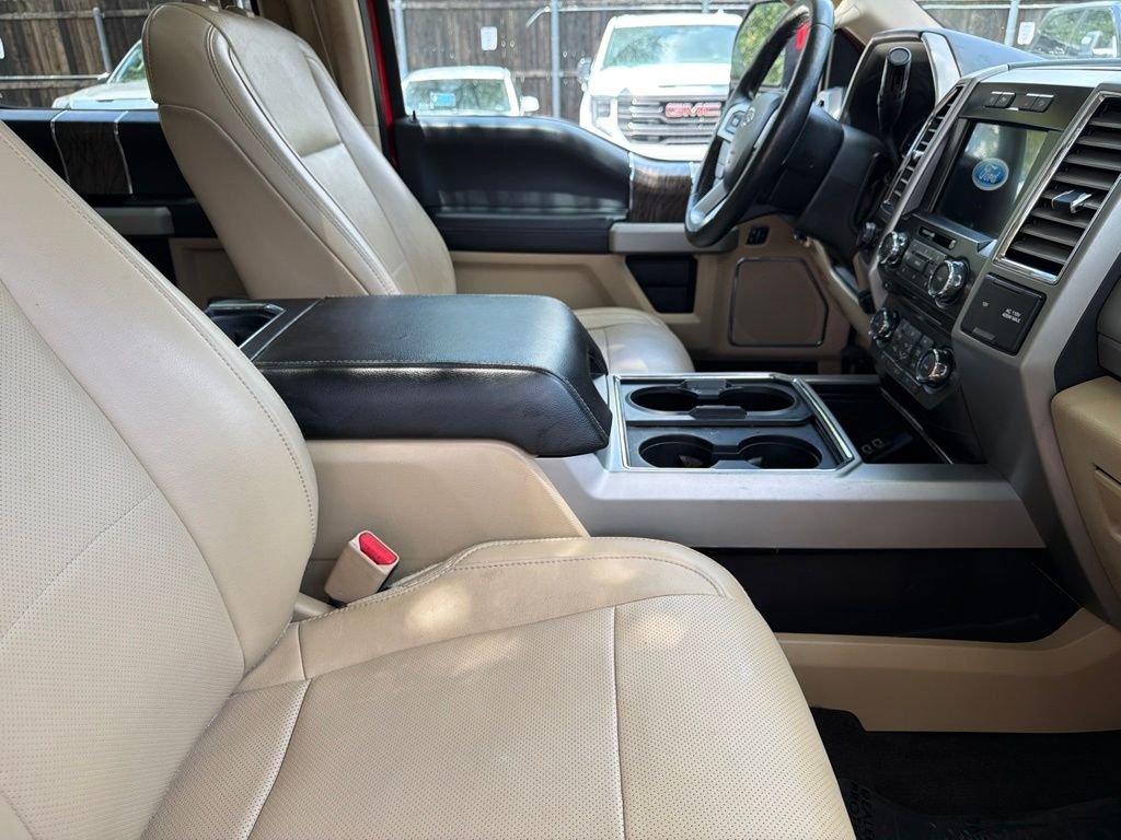 Used 2017 Red Ford Lariat image 31