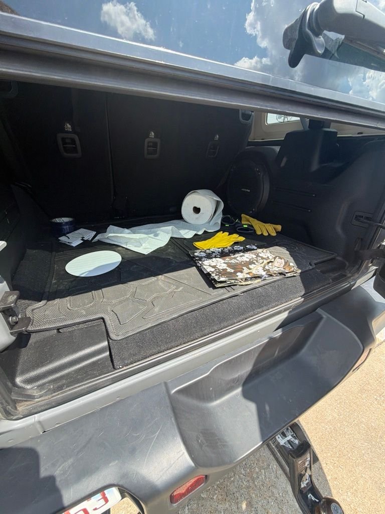 Used 2021 Sting-Gray Clearcoat Jeep Unlimited Sahara image 28