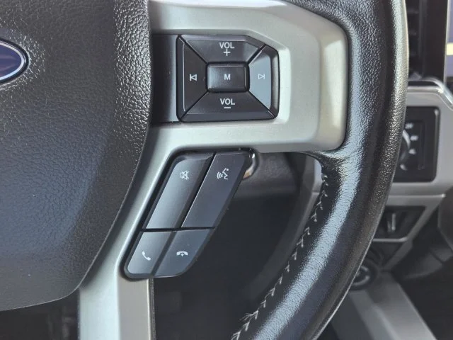 Used 2022  Ford Lariat image 21