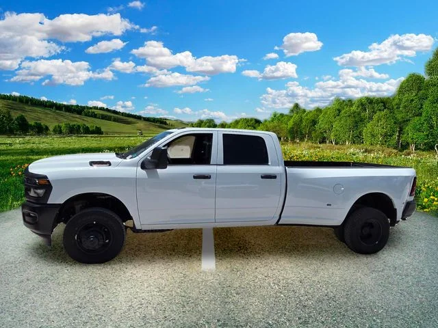 New 2026 Bright White Clear-Coat Exterior Paint RAM Tradesman image 4