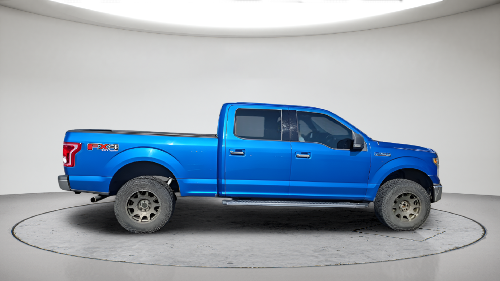 Used 2016 Blue Flame Metallic Ford XLT image 4