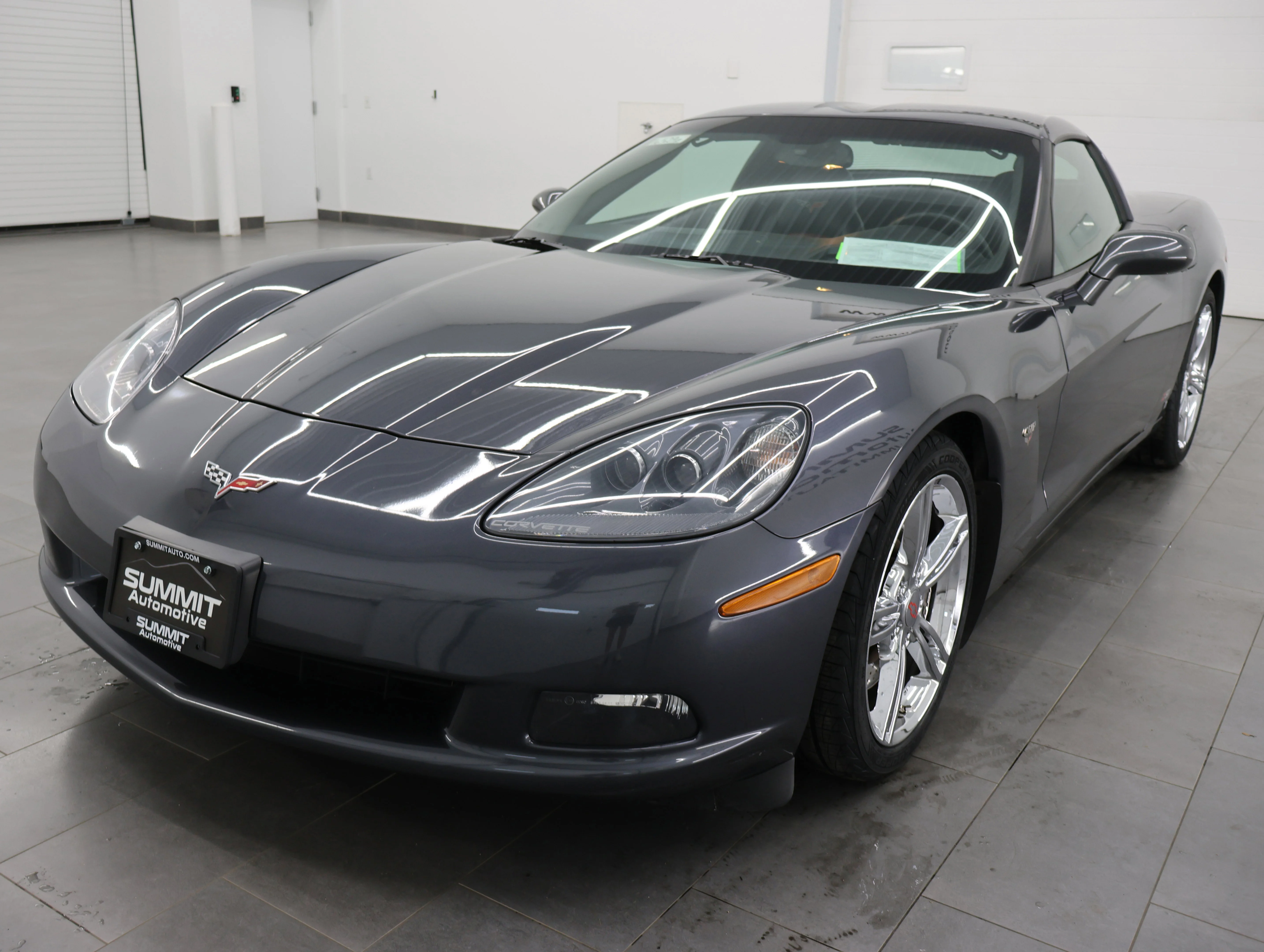 Used 2009 Cyber Gray Metallic Chevrolet Base image 7