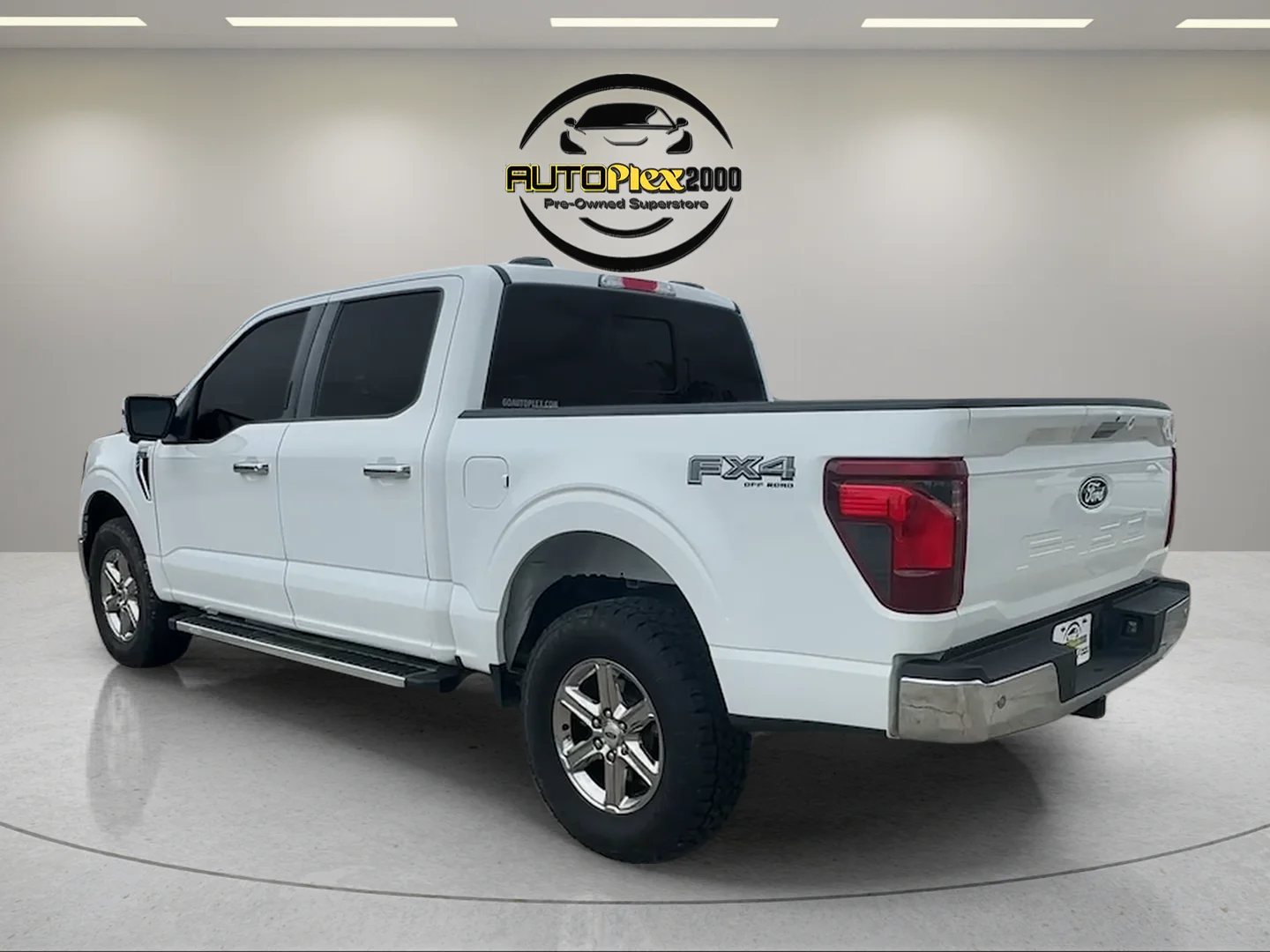 Used 2024 White Ford XLT image 5