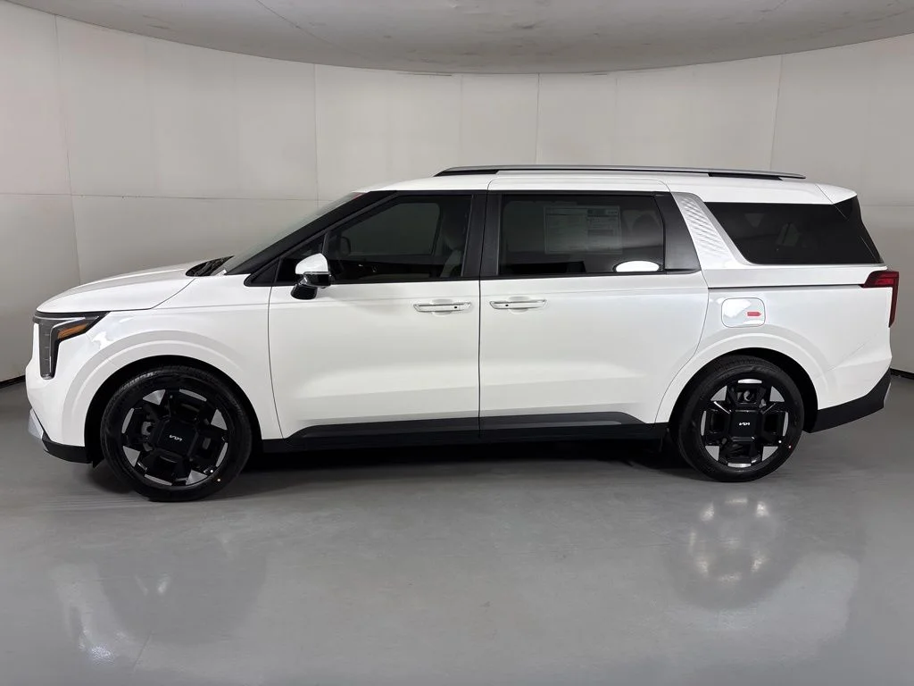 New 2026 White Kia EX image 5