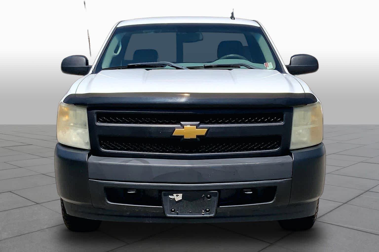 Used 2007 Summit White Chevrolet Work Truck image 3