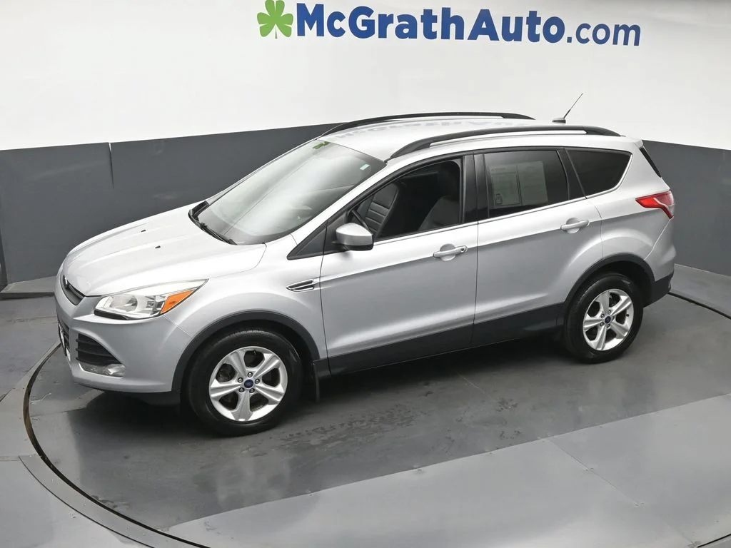 Used 2015 Silver Ford SE image 17