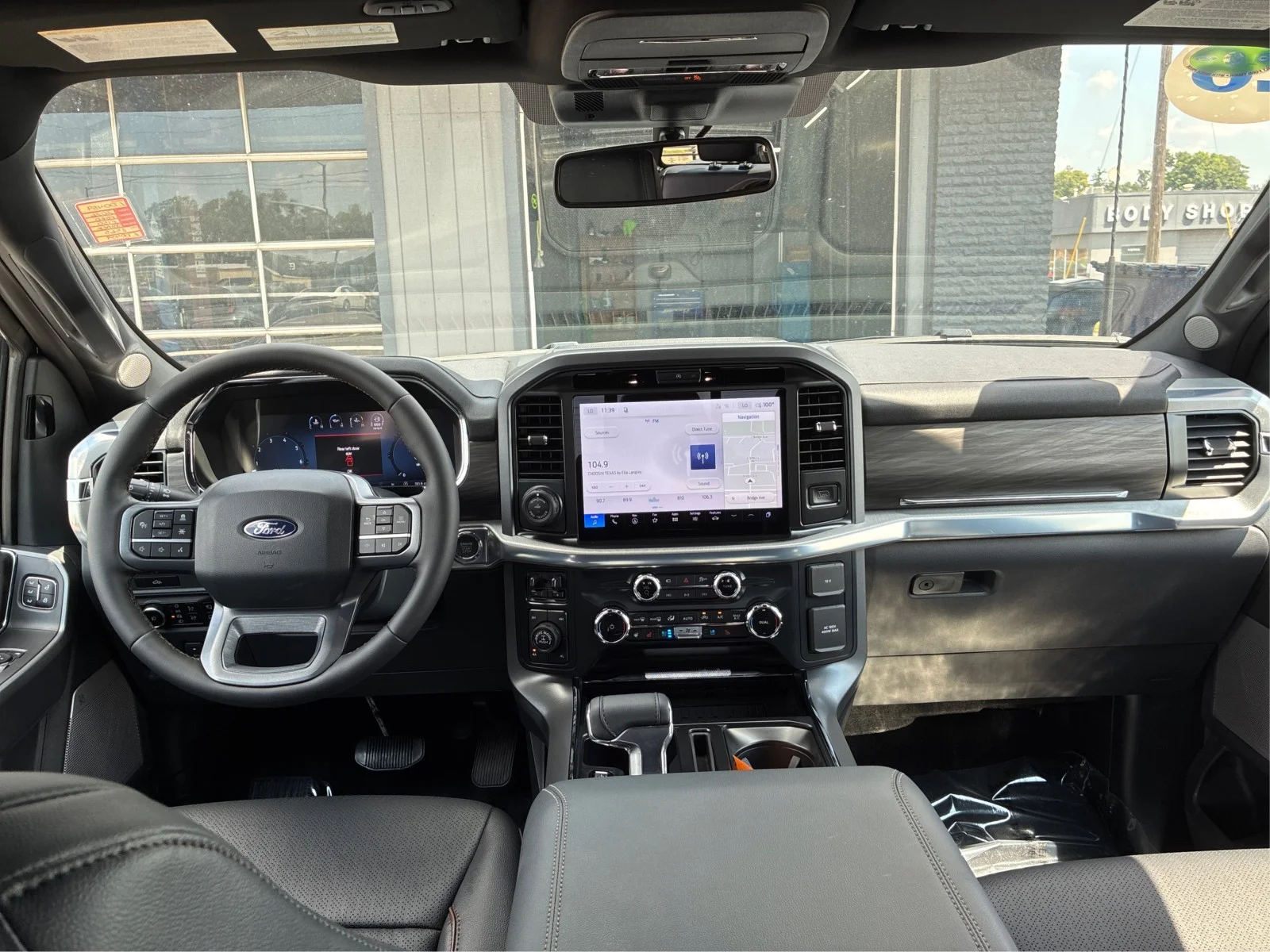 New 2026 Agate Black Metallic Ford Lariat® image 22